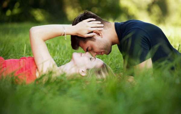 双鱼女的配对星座男(双鱼女和那个星座的男生最配 )