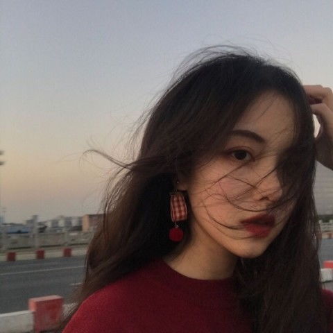 星座长相双鱼男配对女星(双鱼座男生和什么星座的女生最配 )