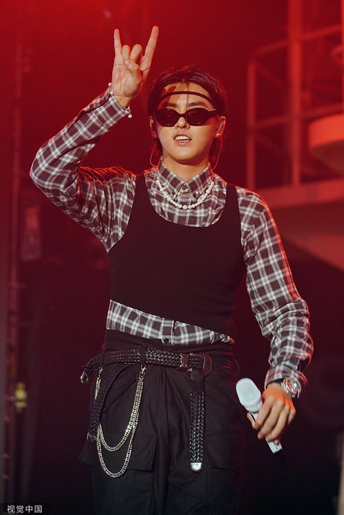 吴亦凡婚姻命理(明星为什么要改国籍 )