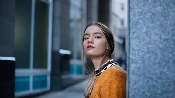 命理藏金的女人婚姻(命里藏金的4大生肖女,天生的公主命,你羡慕吗 )