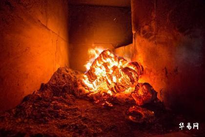 月柱和年柱的命理区别图解(四柱对照表是什么 )