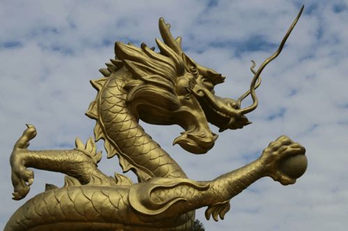 生肖属龙女和什么属相配婚姻好(属龙女和什么生肖男最般配 )