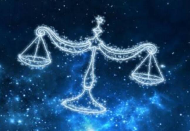 总是快人一步的星座及表面无情内心温暖的星座男